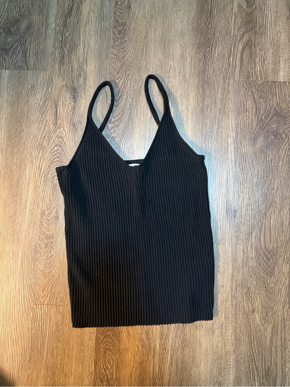 eesome Black Ribbed V-Neck Spaghetti Strap Cami